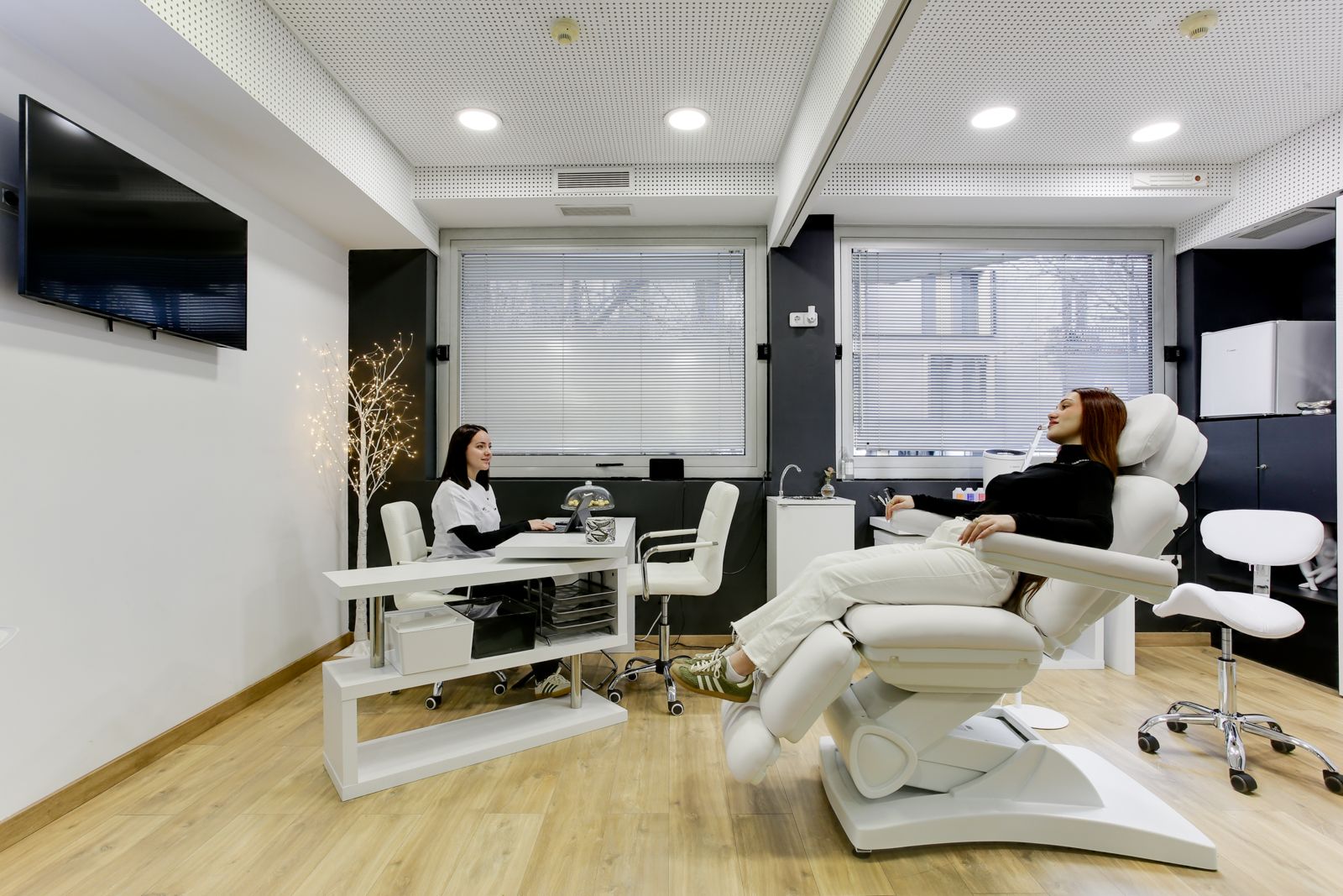 WhatsApp Image 2026-02-12 at 09.00.40